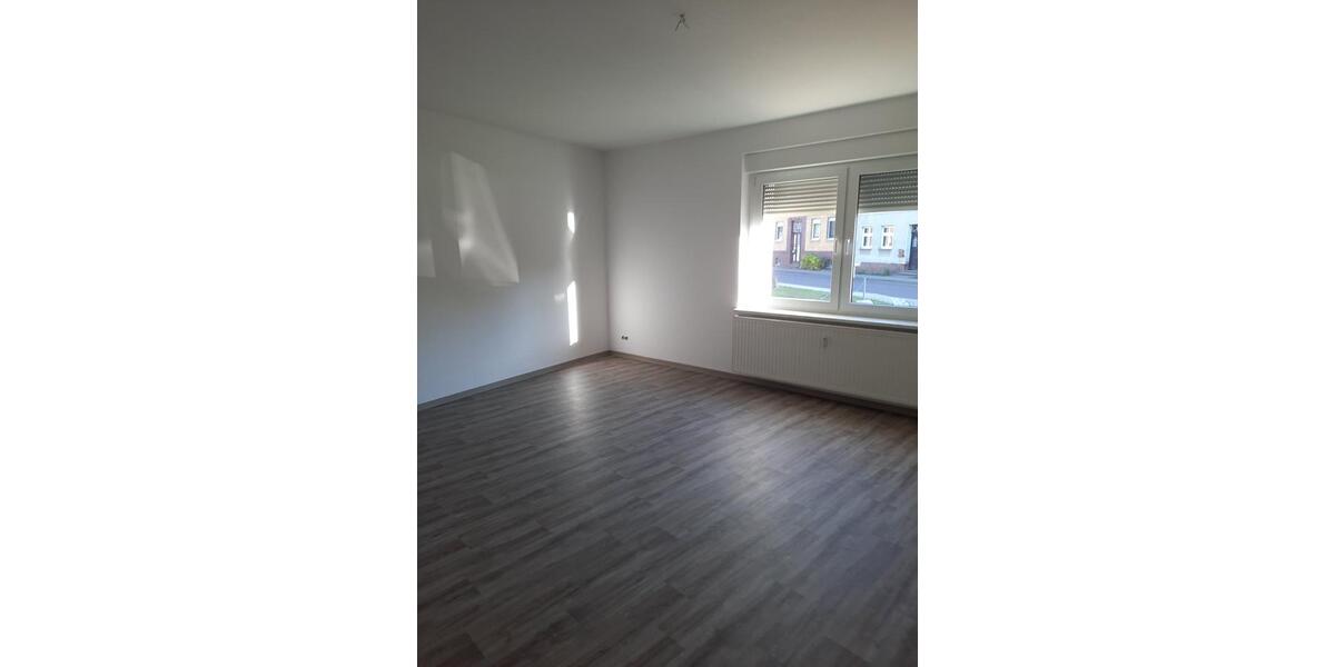 Etagenwohnung Genthin - 1 Zimmer, 43 m&sup2;, 215&euro; | Angebot:25783055