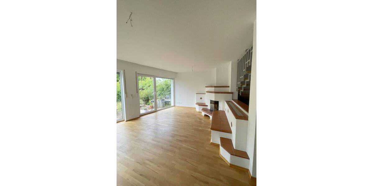 Reihenendhaus Kaiserslautern Innenstadt - 5 Zimmer, 144 m&sup2;, 1.600&euro; | Angebot:25741283