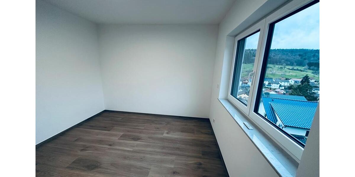Dachgeschoßwohnung Breuberg - 4 Zimmer, 114 m&sup2;, 1.200&euro; | Angebot:24382979