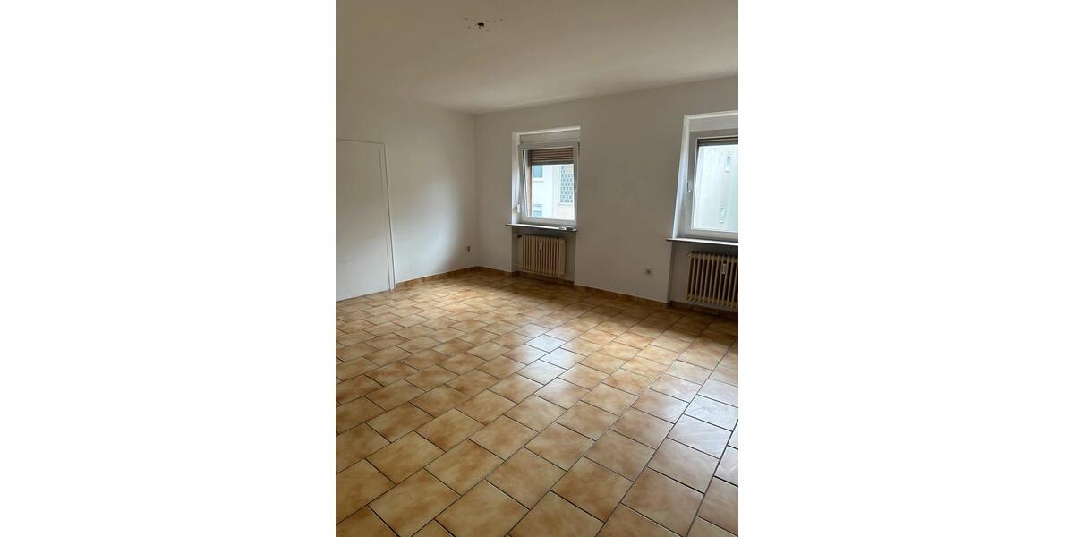 Etagenwohnung Völklingen - 4 Zimmer, 120 m&sup2;, 800&euro; | Angebot:26449159