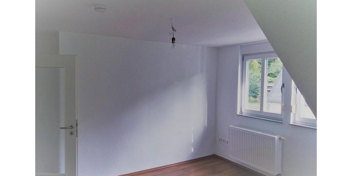 Dachgeschoßwohnung Siegen Kaan-Marienborn - 3 Zimmer, 88 m&sup2;, 940&euro; | Angebot:26442780