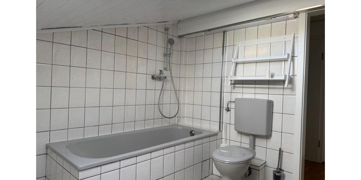 Dachgeschoßwohnung Bad Wildungen - 2 Zimmer, 60 m&sup2;, 485&euro; | Angebot:24877651