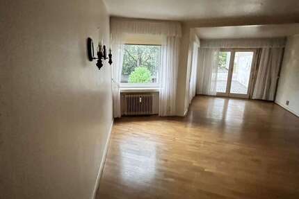 Wohnung Duisburg Rheinhausen - 4 Zimmer, 116 m&sup2;, 720&euro; | Angebot:24712442