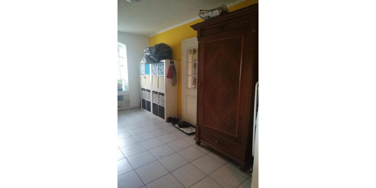 Wohnen auf Zeit Ruhland - 5 Zimmer, 170 m&sup2;, 300&euro; | Angebot:25615189