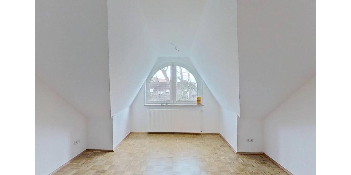 Stilvoll sanierte 4-Zimmer-Wohnung mit 80 m² Wohnfläche 4 zimmer