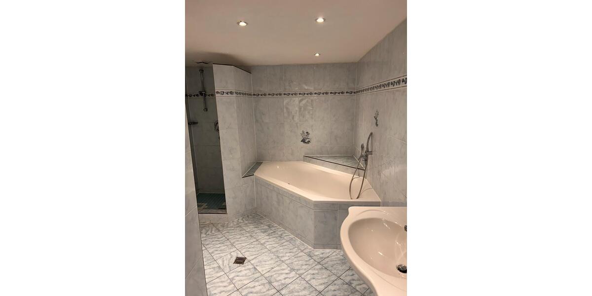 Etagenwohnung Kumhausen - 2 Zimmer, 73 m&sup2;, 550&euro; | Angebot:26459646