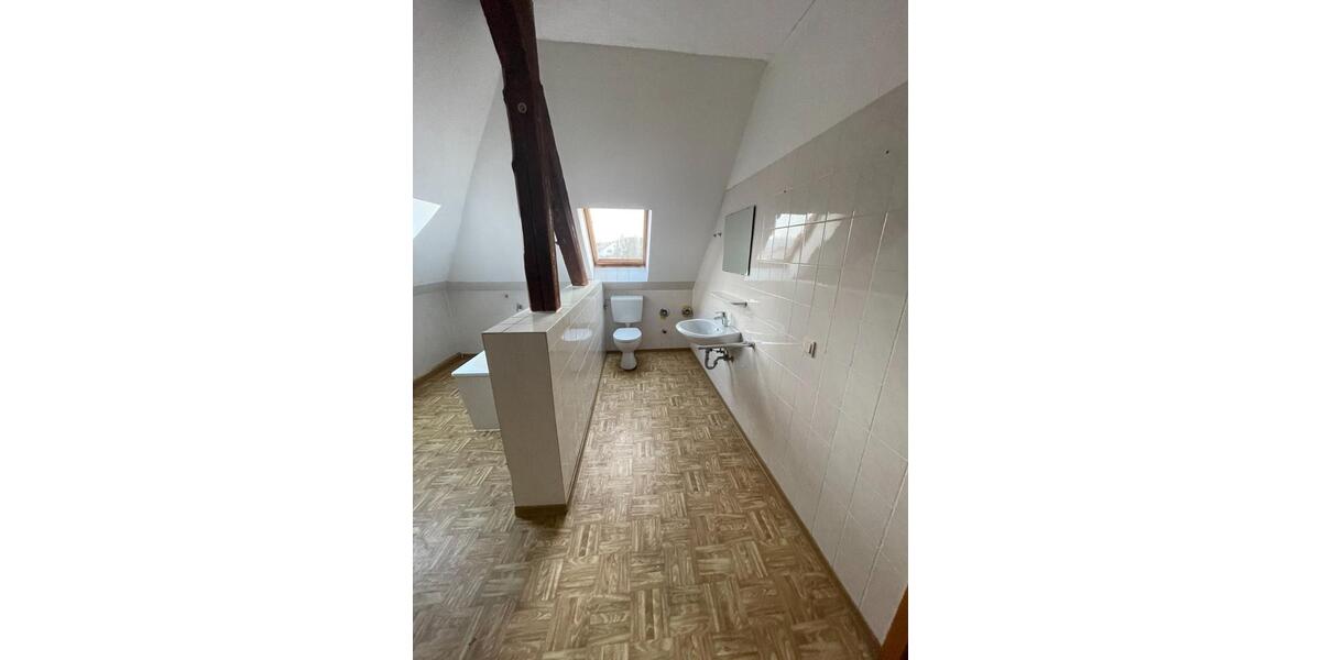 Dachgeschoßwohnung Büren - 3 Zimmer, 62 m&sup2;, 430&euro; | Angebot:24769524