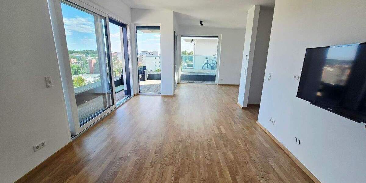 Etagenwohnung Nürnberg Neuröthenbach - 2 Zimmer, 87 m&sup2;, 1.300&euro; | Angebot:25665173