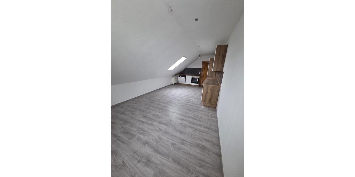 Etagenwohnung Selb - 2 Zimmer, 70 m&sup2;, 595&euro; | Angebot:24847047