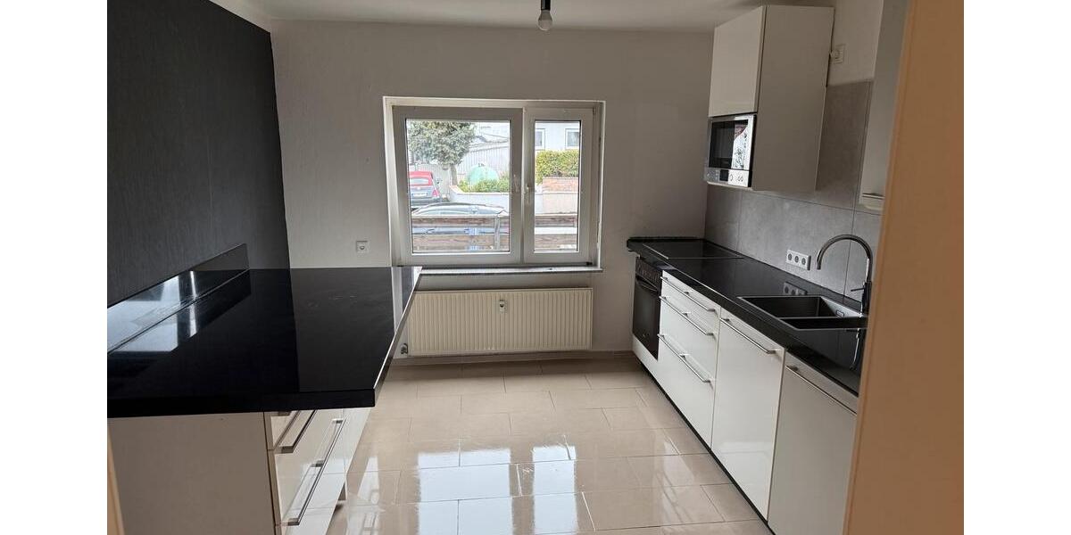 Erdgeschoßwohnung Allendorf (Eder) - 3 Zimmer, 100 m&sup2;, 750&euro; | Angebot:26416311