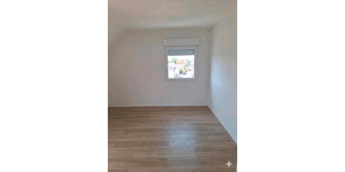 Dachgeschoßwohnung Roßdorf - 2.5 Zimmer, 53 m&sup2;, 780&euro; | Angebot:26608776