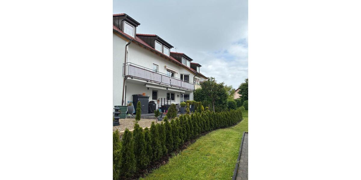 Etagenwohnung Adelsdorf - 2 Zimmer, 73 m&sup2;, 710&euro; | Angebot:26652015
