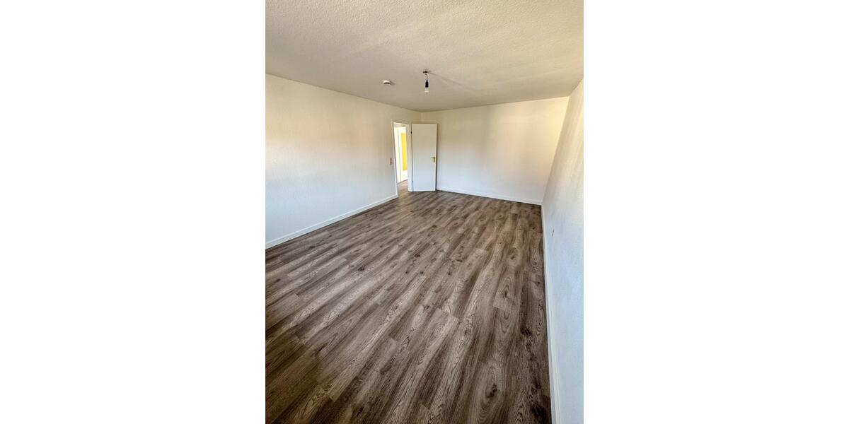 Etagenwohnung Bad Pyrmont - 3 Zimmer, 87 m&sup2;, 600&euro; | Angebot:24982216