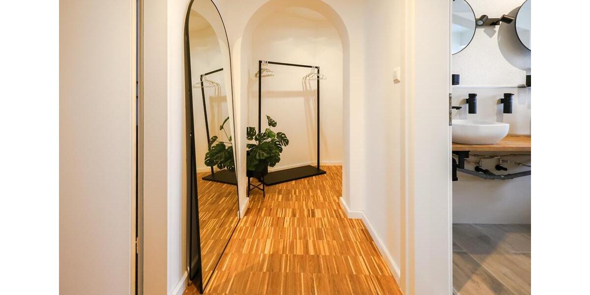 Etagenwohnung Hohberg - 4 Zimmer, 95 m&sup2;, 1.150&euro; | Angebot:25270877