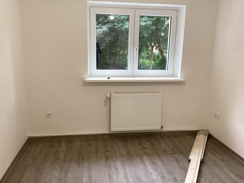 Ansprechende und sanierte 2-Zimmer-Wohnung mit Balkon, sofort anmietbar!