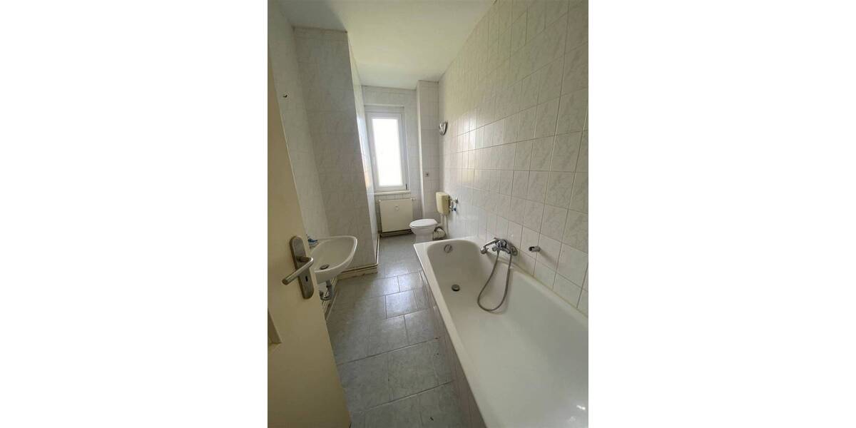 Etagenwohnung Wurzen Burkartshain - 3 Zimmer, 57 m&sup2;, 350&euro; | Angebot:26685234