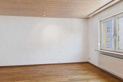 Helle 3-Zimmer-Wohnung mit Einbauküche und Balkon in Langenhorn 3 zimmer