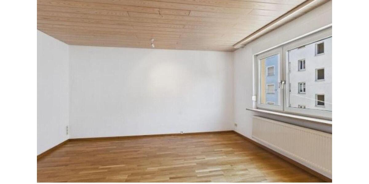 Helle 3-Zimmer-Wohnung mit Einbauküche und Balkon in Langenhorn 3 zimmer