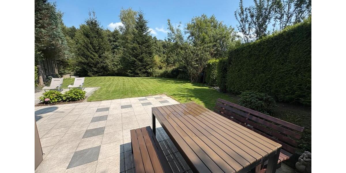 Wohnen auf Zeit Wermelskirchen - 7 Zimmer, 187 m&sup2;, 1.950&euro; | Angebot:26537221