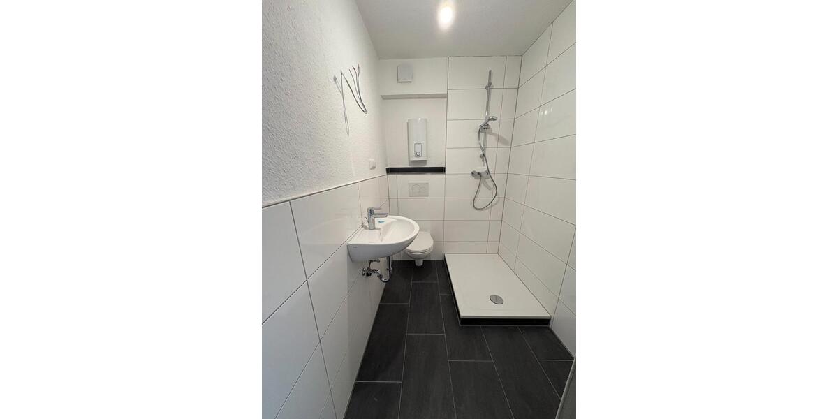 Dachgeschoßwohnung Oberhausen - 2.5 Zimmer, 50 m&sup2;, 590&euro; | Angebot:26405960