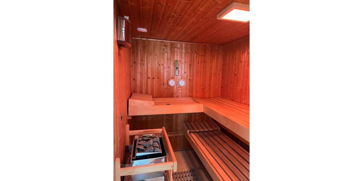 Dachgeschoßwohnung Lembruch - 5 Zimmer, 120 m&sup2;, 1.250&euro; | Angebot:26581880