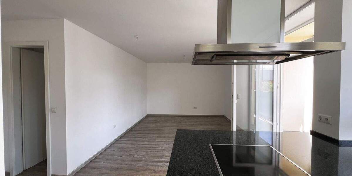 Etagenwohnung Nürnberg Steinbühl - 2 Zimmer, 65 m&sup2;, 950&euro; | Angebot:26741046