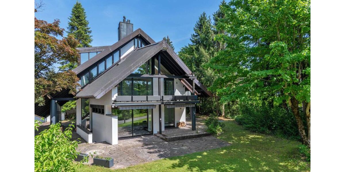 Privatsphäre im Grünen: Großzügiges Familiendomizil mit Traumgarten und Pool 6 zimmer