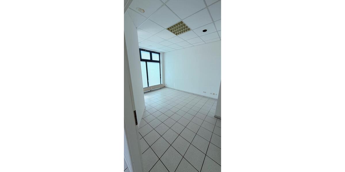 Gewerbeobjekt Pfinztal - 700&euro; | Angebot:26469995