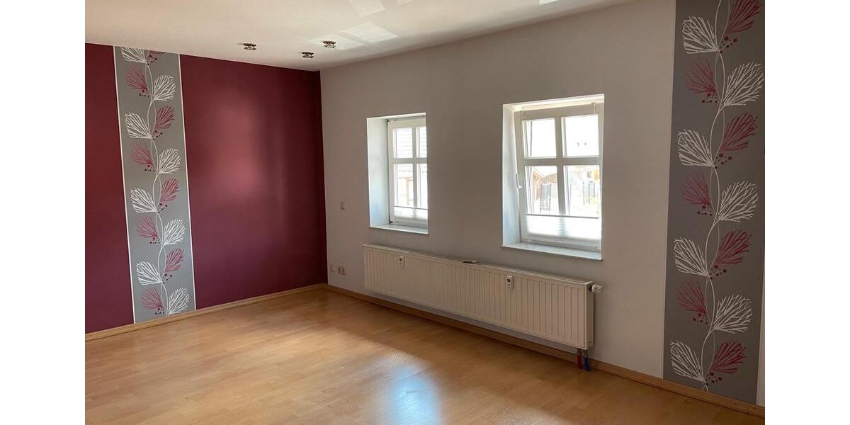 Etagenwohnung Rotenburg an der Fulda - 3 Zimmer, 80 m&sup2;, 770&euro; | Angebot:25745443