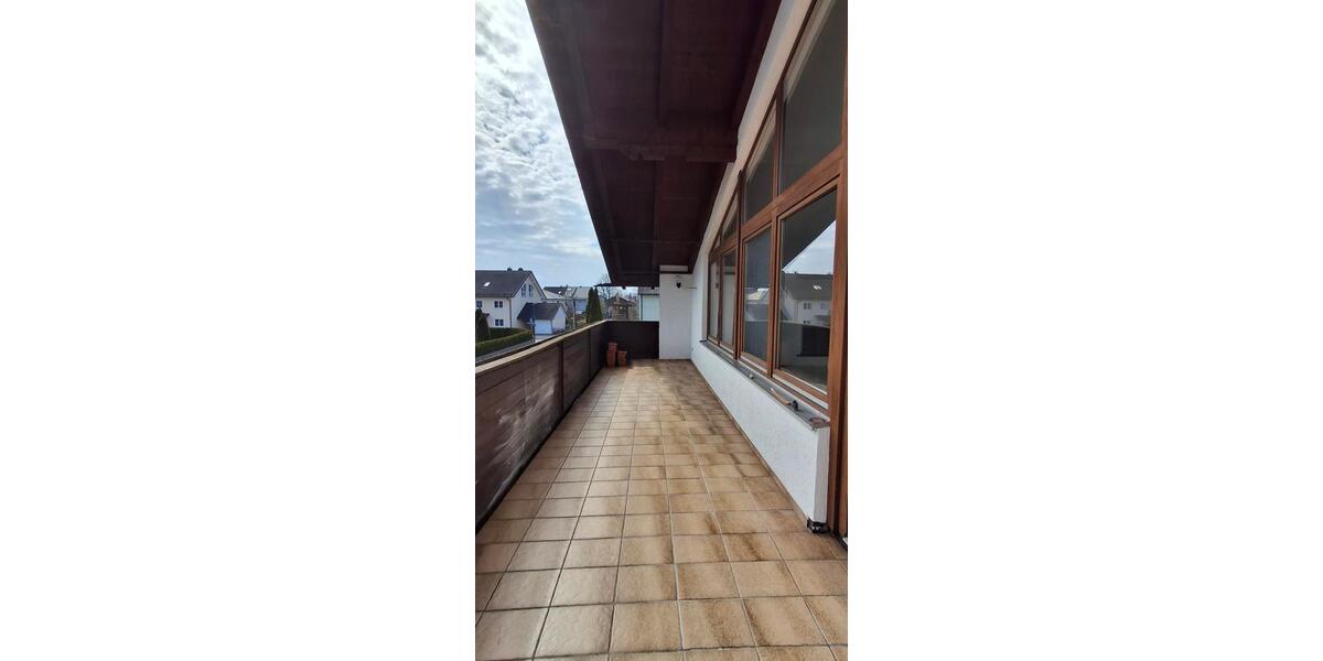 Dachgeschoßwohnung Maisach - 3 Zimmer, 99 m&sup2;, 1.540&euro; | Angebot:26315191