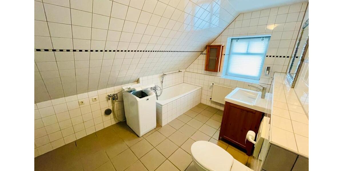 Dachgeschoßwohnung Soest - 2 Zimmer, 70 m&sup2;, 680&euro; | Angebot:26176408
