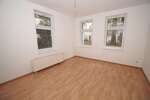 2-Zimmer-Wohnung im Hinterhaus mit viel zusätzlichem Platz im Untergeschoß