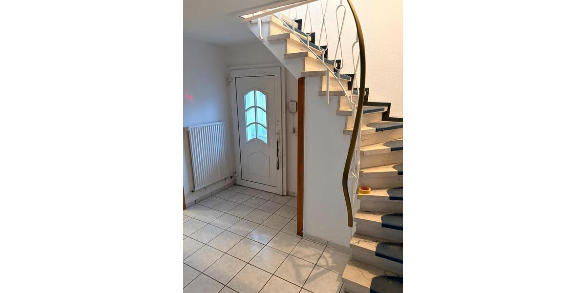 Erdgeschoßwohnung Montabaur - 5 Zimmer, 150 m&sup2;, 1.000&euro; | Angebot:26025391