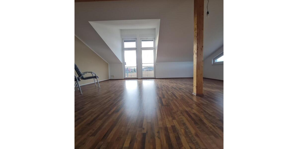 Dachgeschoßwohnung Haselbachtal - 1 Zimmer, 67 m&sup2;, 536&euro; | Angebot:25407275