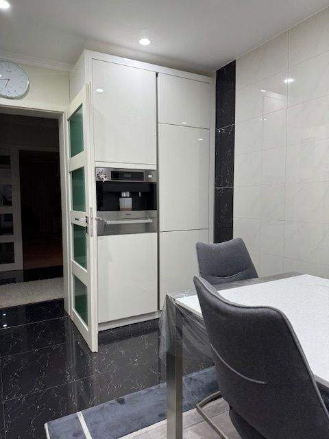 Hochwertige Ausstattung*Barrierefrei*Lift*Gartennutzung * Keller *G-WC 4 zimmer