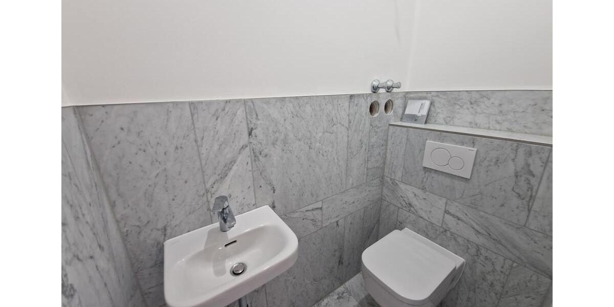 Dachgeschoßwohnung Berlin Mitte - 4 Zimmer, 122 m&sup2;, 2.501&euro; | Angebot:23317054