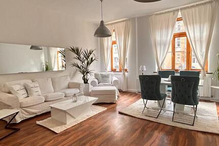 Einzigartige möblierte 3-Raum-Wohnung mit 15m²-Balkon 3 zimmer