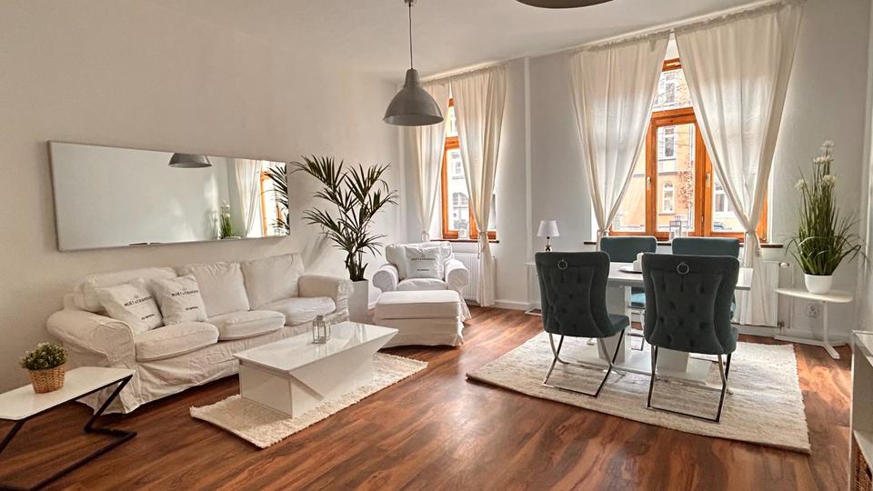 Einzigartige möblierte 3-Raum-Wohnung mit 15m²-Balkon 3 zimmer