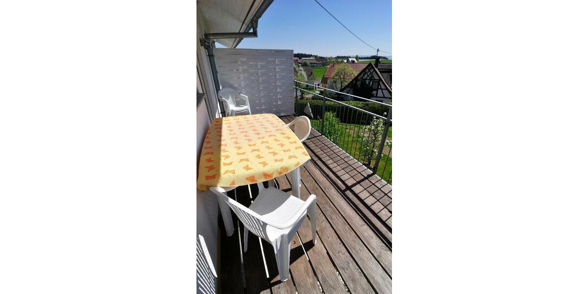 Wohnen auf Zeit Neukirch - 3 Zimmer, 65 m&sup2;, 60&euro; | Angebot:12576752