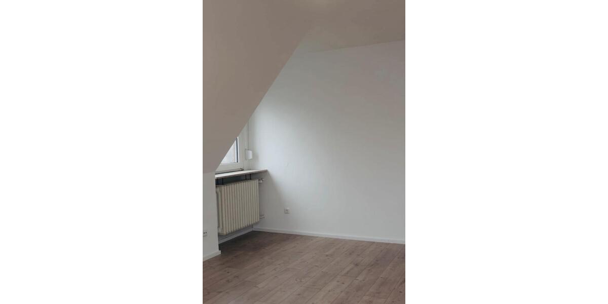 Etagenwohnung Gießen Allendorf - 4 Zimmer, 90 m&sup2;, 1.090&euro; | Angebot:25138905