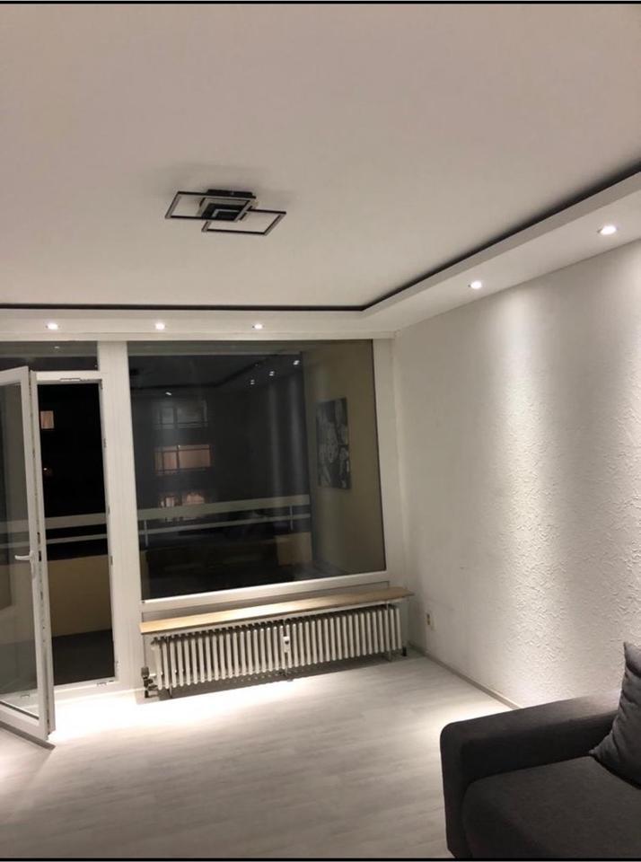 2 Zimmer Wohnung mit Balkon & Einbauküche ab sofort zimmer
