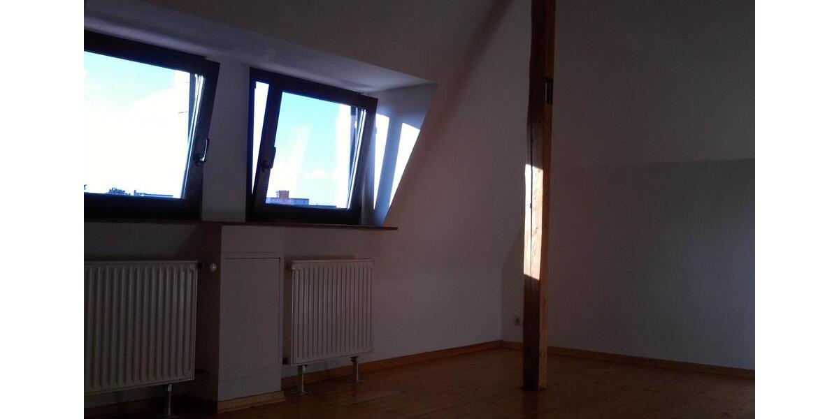 Dachgeschoßwohnung Solingen Central - 2 Zimmer, 68 m&sup2;, 580&euro; | Angebot:24426846