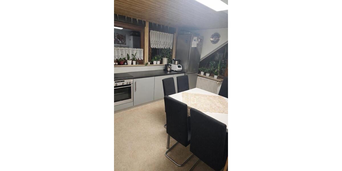 Dachgeschoßwohnung Dietenhofen - 3 Zimmer, 100 m&sup2;, 790&euro; | Angebot:26110037