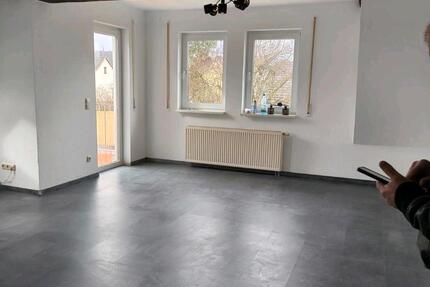 Wohnung Aßlar - 3 Zimmer, 75 m&sup2;, 1.080&euro; | Angebot:25163645