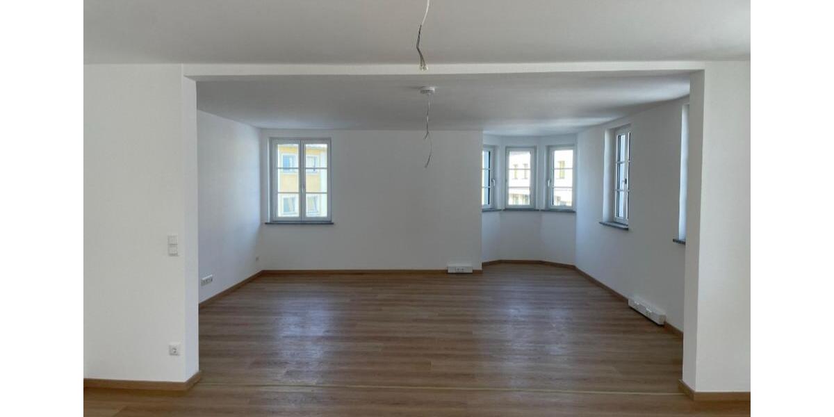 Terrassenwohnung Bodenwöhr - 3 Zimmer, 115 m&sup2;, 1.380&euro; | Angebot:24822942