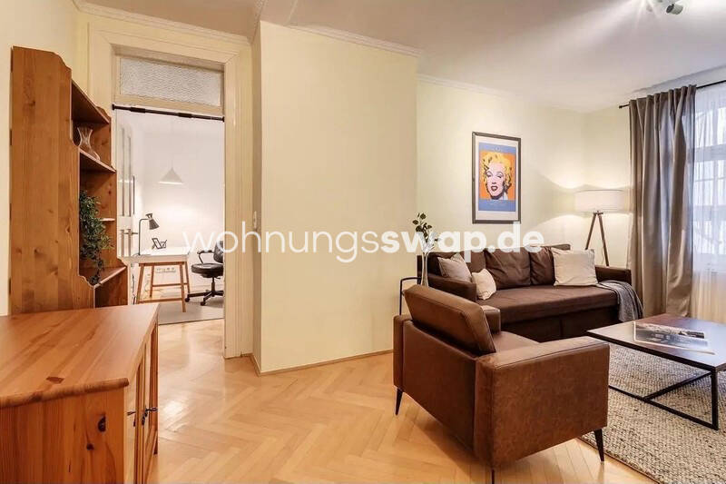 Etagenwohnung Lübeck Innenstadt - 2 Zimmer, 85 m&sup2;, 500&euro; | Angebot:25934469