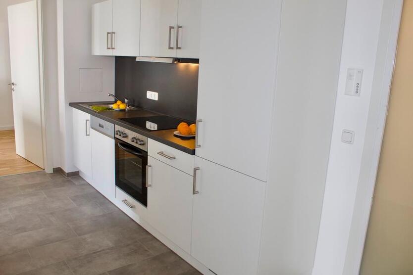 LOL WG Zimmer (16qm) mit Balkon oder Terrasse in RegensburgKelheim
