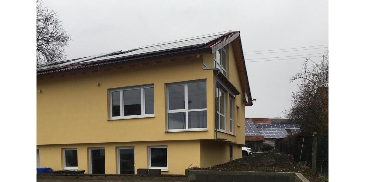 Dachgeschoßwohnung Bisingen - 3 Zimmer, 75 m&sup2;, 800&euro; | Angebot:24704774