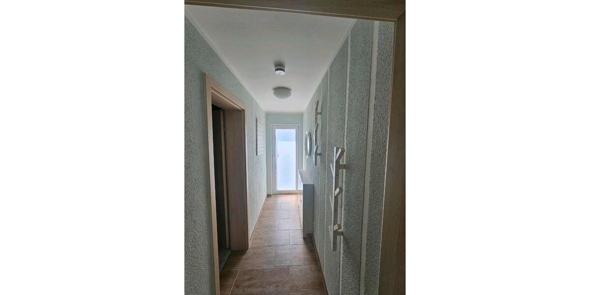 Etagenwohnung Calbe (Saale) - 3 Zimmer, 65 m&sup2;, 400&euro; | Angebot:26338496