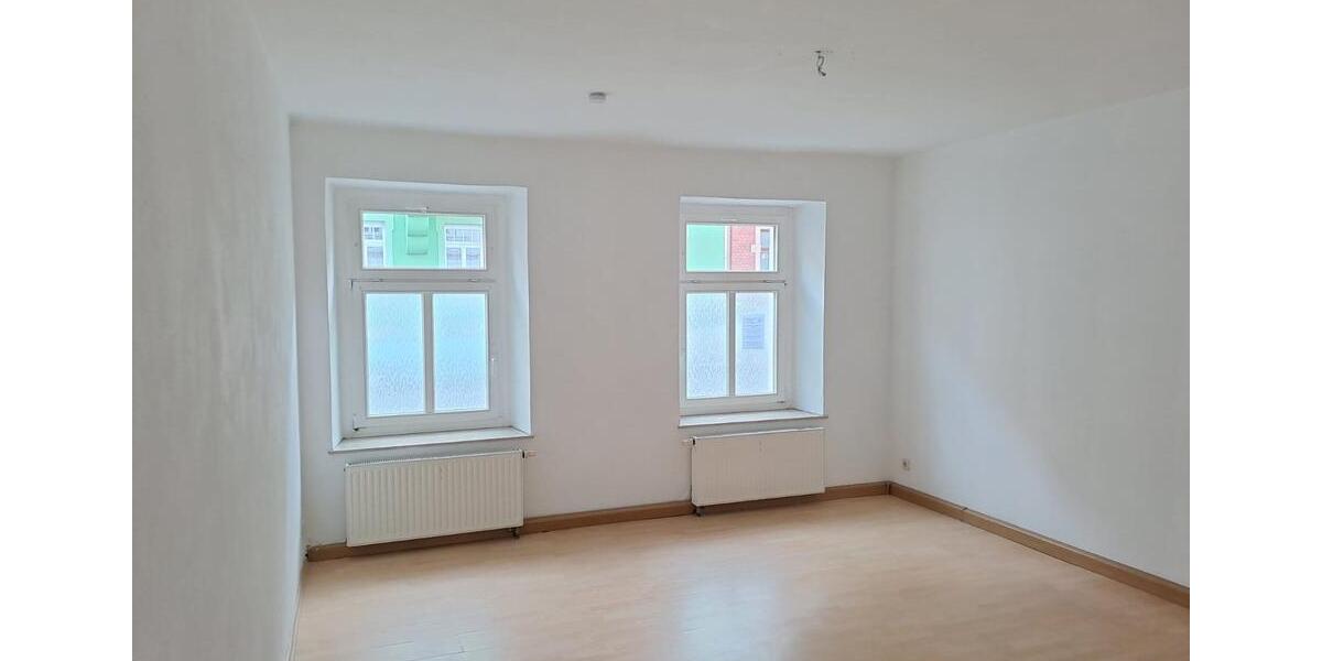 Erdgeschoßwohnung Roßwein - 3 Zimmer, 75 m&sup2;, 335&euro; | Angebot:25902808